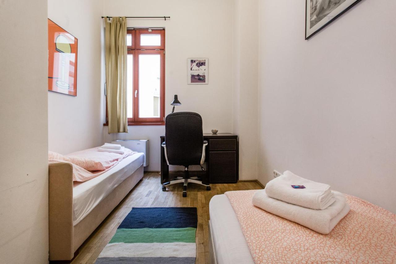 Family Suite By Heroes' Square Budapest Luaran gambar